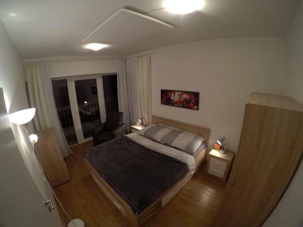 Apartman Reggie - Пец под Снескоу Екстер'єр фото
